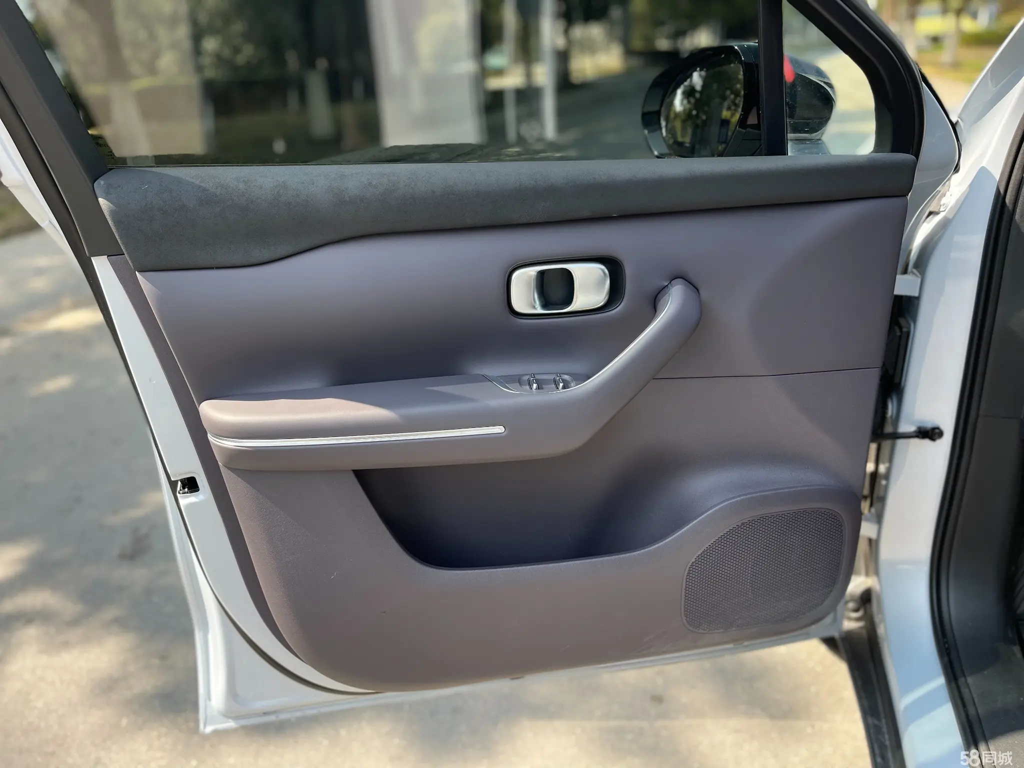 零跑汽车 零跑C16 2025 汽车图片 #20