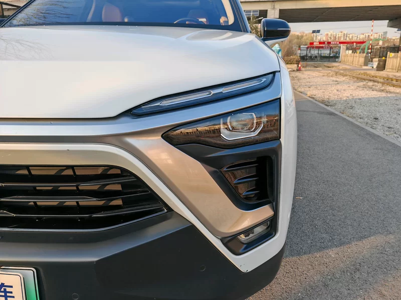 NIO ES8 2018 car image #20