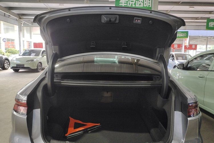 BYD Han 2023 #19 BYD Han 2023 car image #19