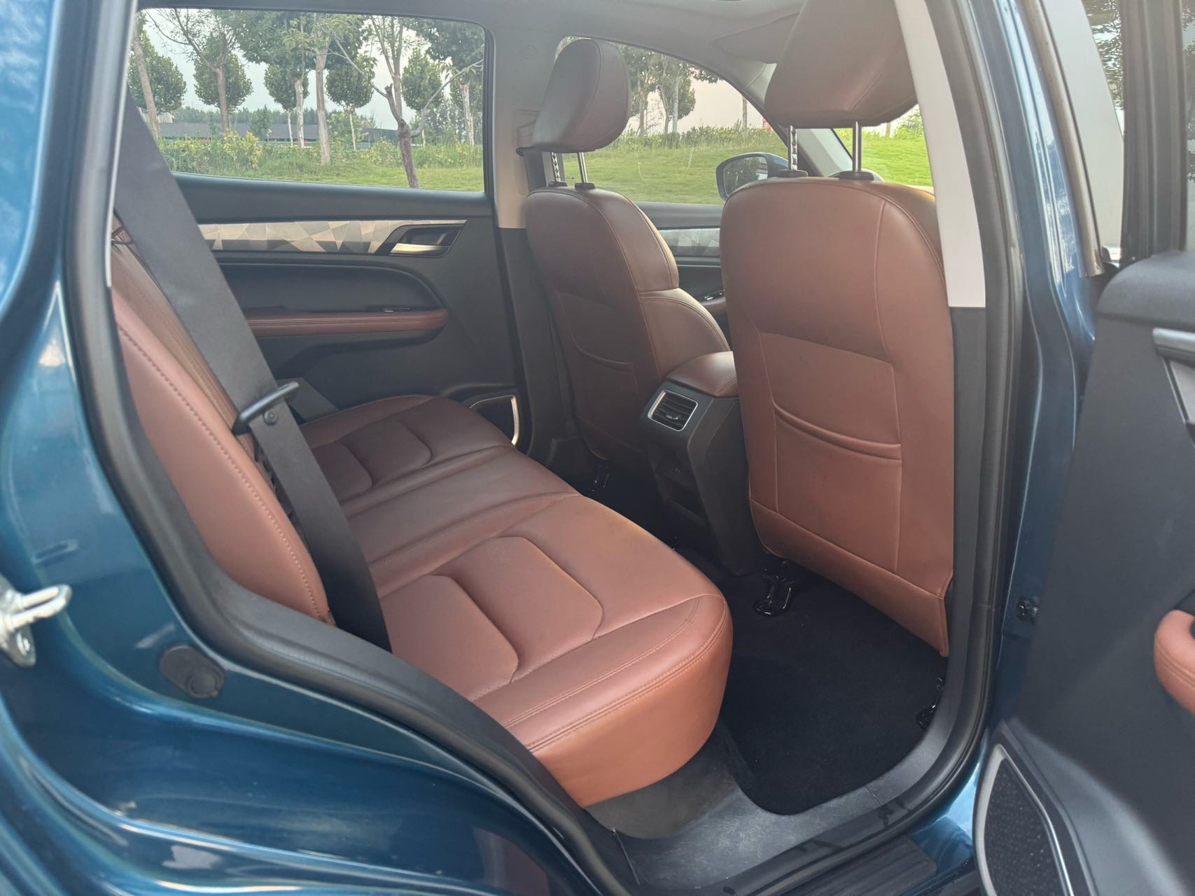 GEELY Vision X6 2023 #12 GEELY Vision X6 2023 car image #12
