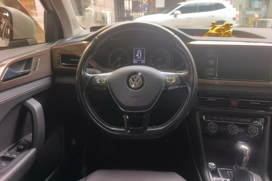 Volkswagen Tharu 2018 #22 Volkswagen Tharu 2018 immagine di auto #22