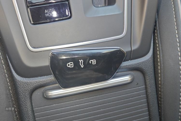 Volkswagen Golf 2021 #10 Volkswagen Golf 2021 car image #10