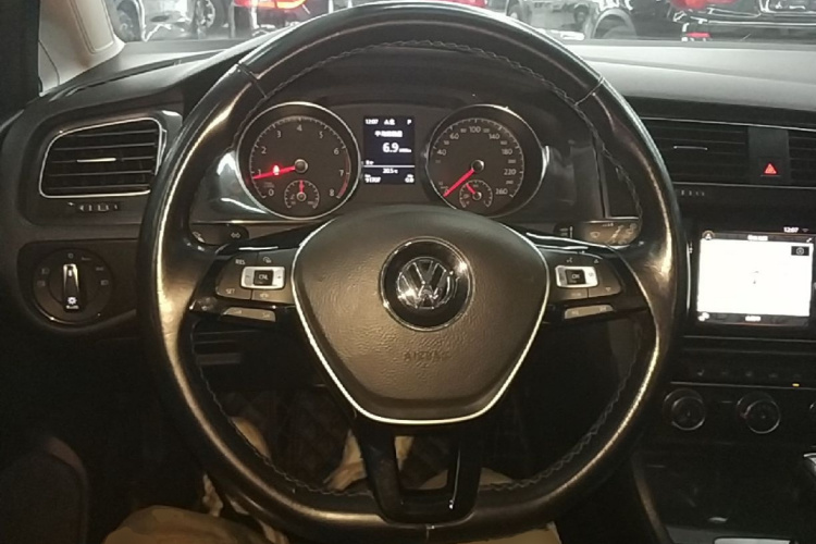Volkswagen Golf 2019 #11 Volkswagen Golf 2019 car image #11