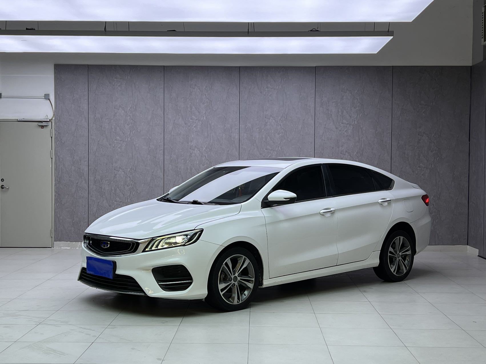 GEELY Binray 2018 car image 