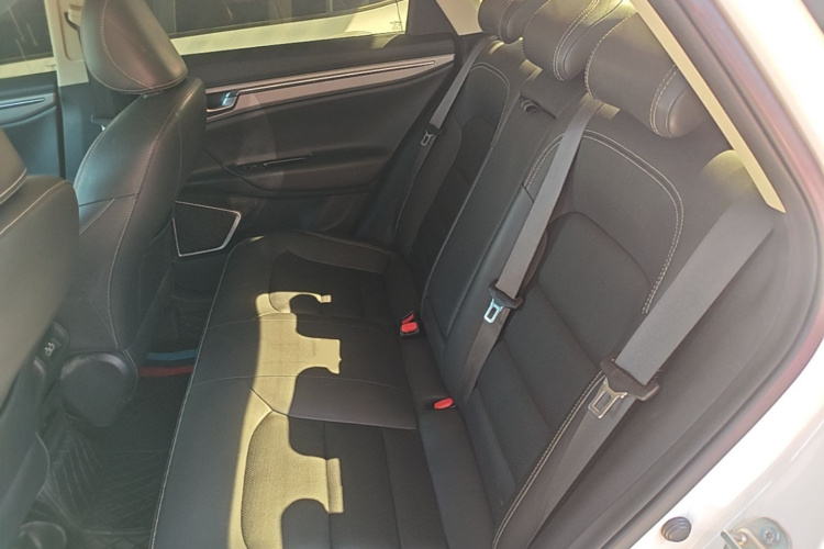 GEELY Emgrand GL 2019 #17 GEELY Emgrand GL 2019 immagine di auto #17