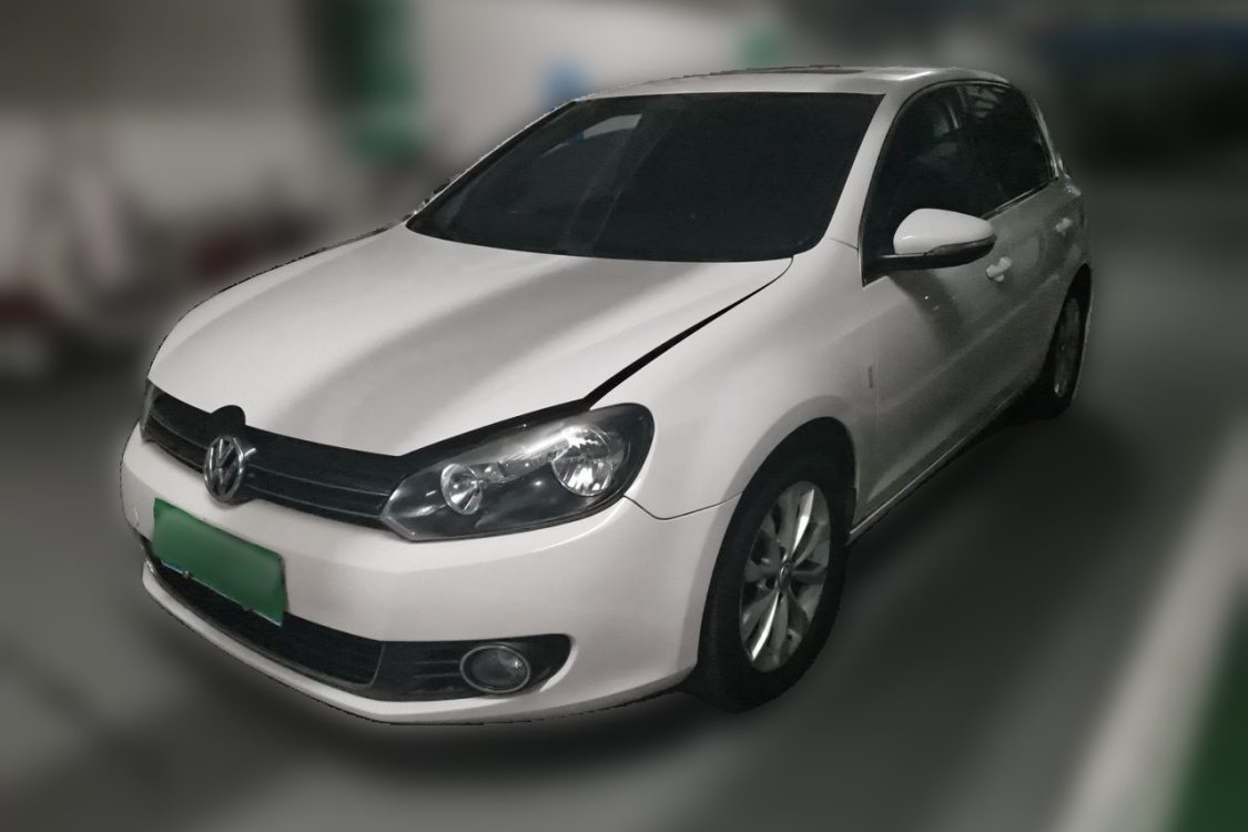Volkswagen Golf 2012 car image 