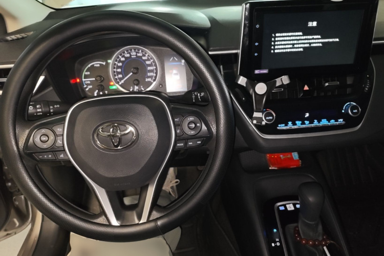 Toyota Corolla 2023 car image #10