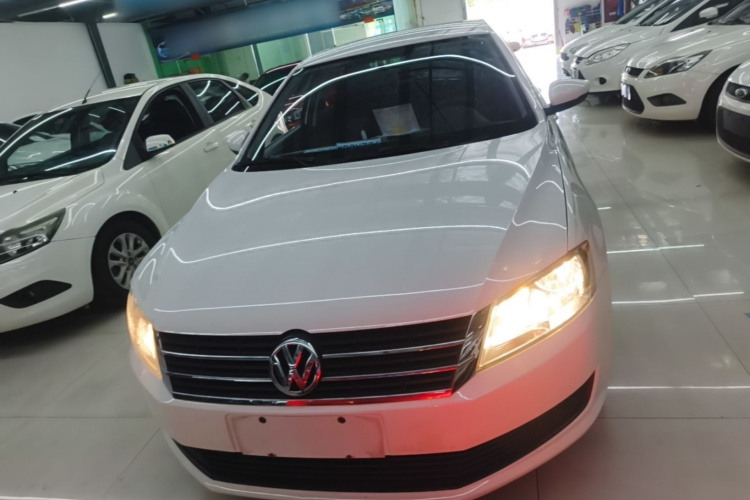 Volkswagen Lavida 2015 car image #3