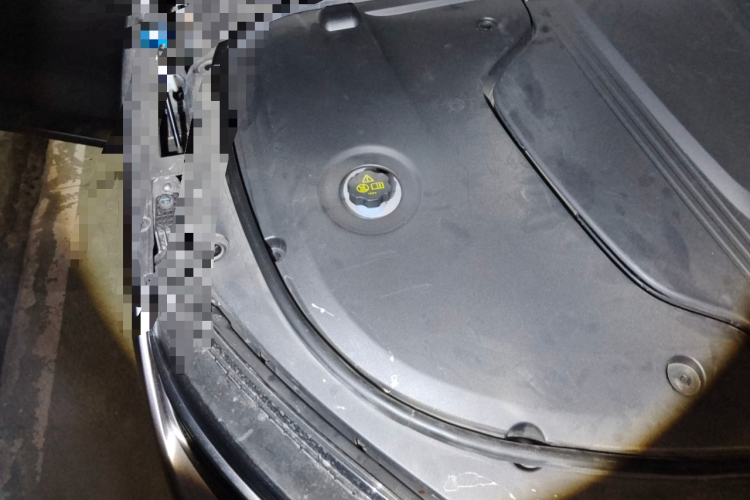 BYD Han 2024 car image #28