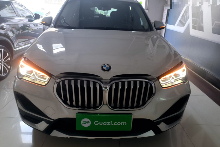 BMW X1 2022 #3 BMW X1 2022 car image #3