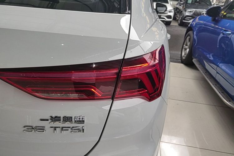 Audi Q3 2021 #8 Audi Q3 2021 car image #8