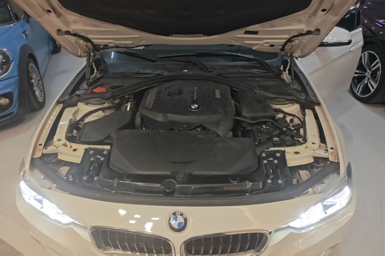 BMW 3 Series 2017 #20 BMW 3 Series 2017 car image #20