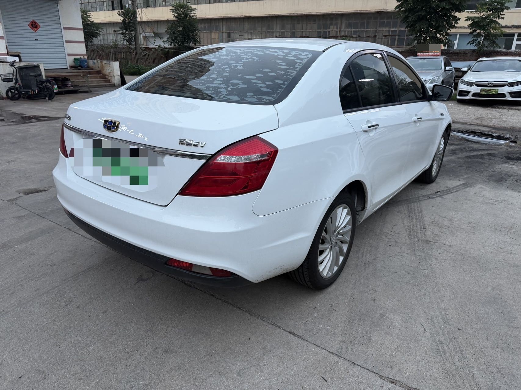 GEELY Emgrand New Energy 2018 #7 GEELY Emgrand New Energy 2018 car image #7