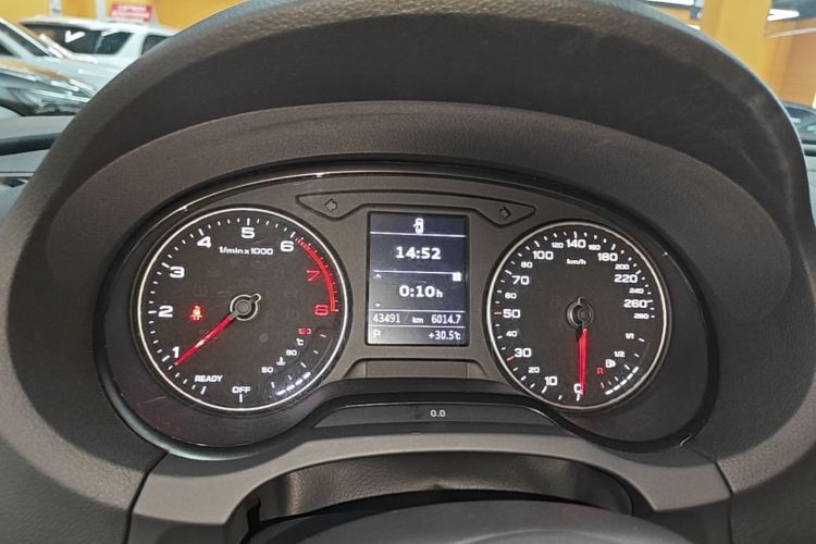 Audi A3 2020 car image #12