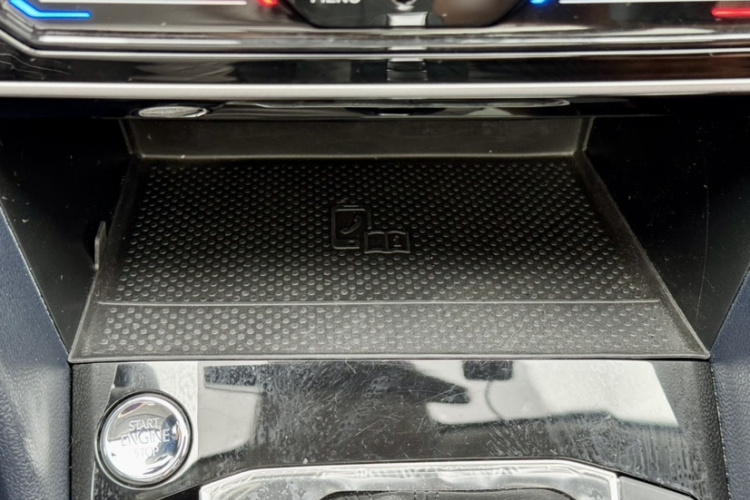 Volkswagen Tharu 2024 car image #16
