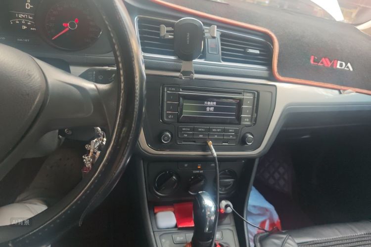 Volkswagen Lavida 2018 car image #15
