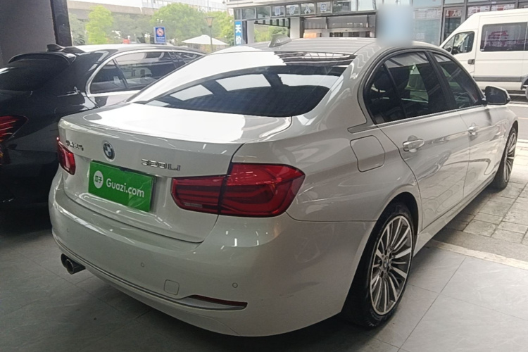 BMW 3 Series 2019 #7 BMW 3 Series 2019 car image #7