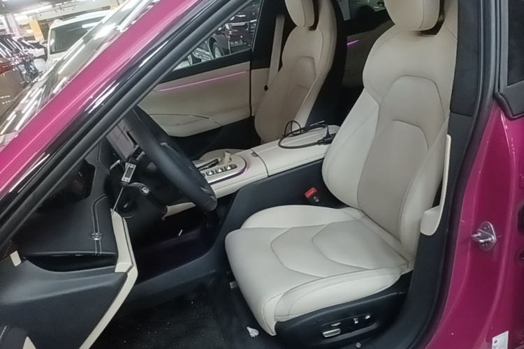 MI SU7 2025 car image #19