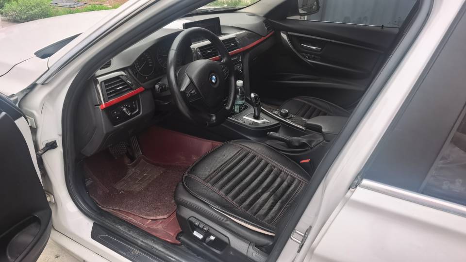 BMW 3 Series 2016 imagem de carro #2