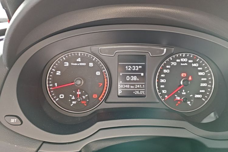 Audi Q3 2017 #12 Audi Q3 2017 car image #12