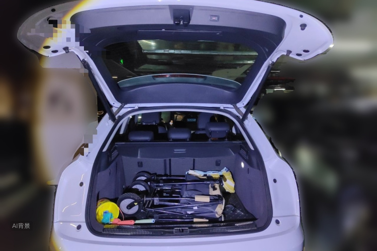 Audi Q3 2019 car image #21