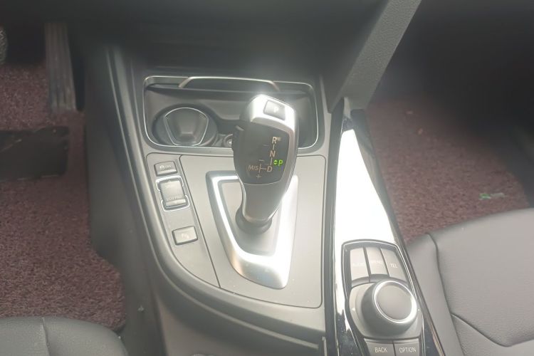 BMW 3 Series 2016 #14 BMW 3 Series 2016 car image #14