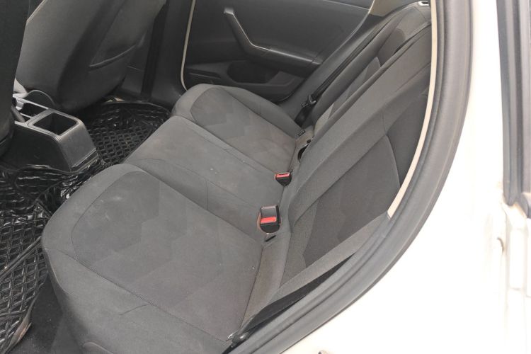 Volkswagen Polo 2023 car image #17