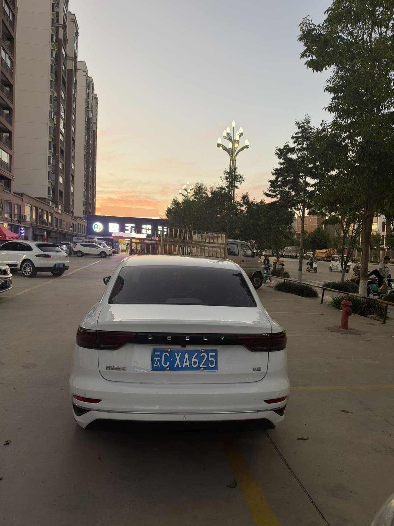 GEELY Emgrand 2024 #8 GEELY Emgrand 2024 изображение автомобиля #8