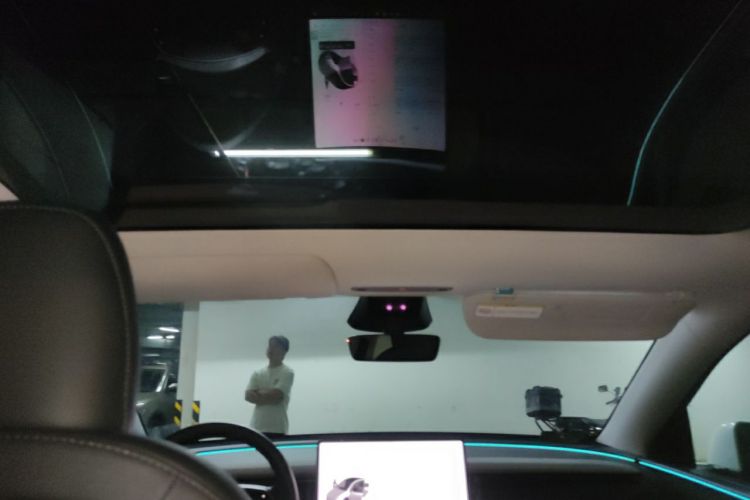 Tesla Model Y 2025 #20 Tesla Model Y 2025 car image #20