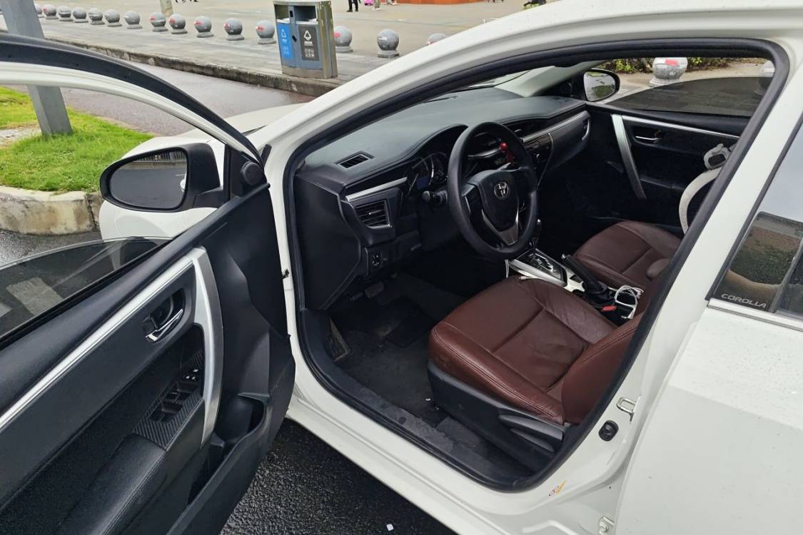 Toyota Corolla 2015 car image #23