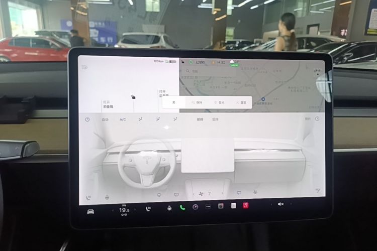 Tesla Model Y 2021 #13 Tesla Model Y 2021 car image #13