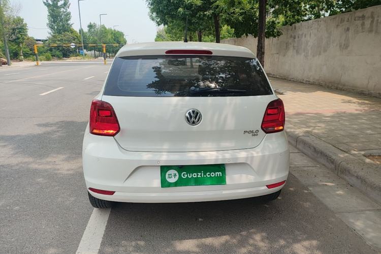 Volkswagen Polo 2018 car image #6