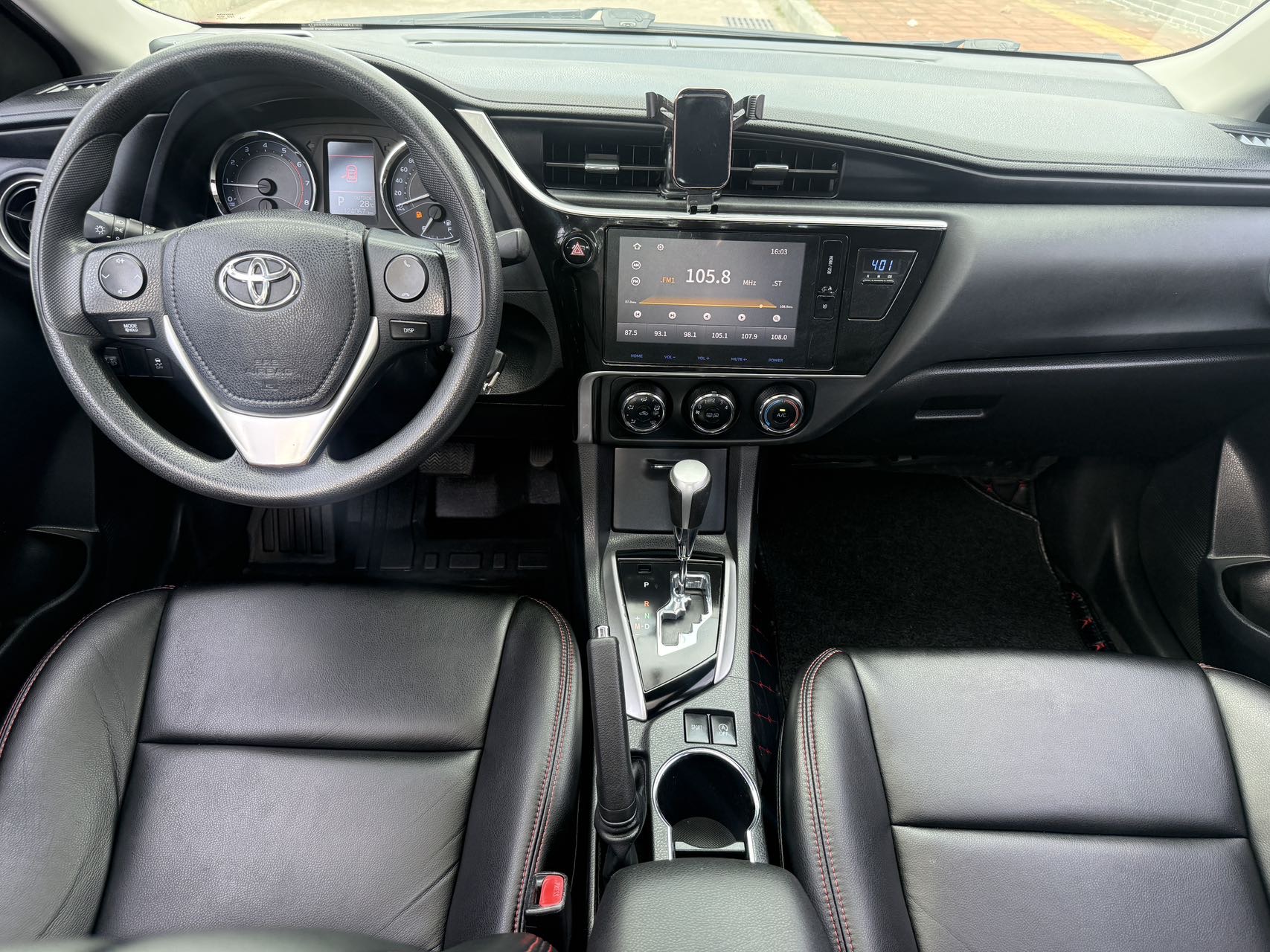 Toyota Corolla 2017 #6 Toyota Corolla 2017 car image #6