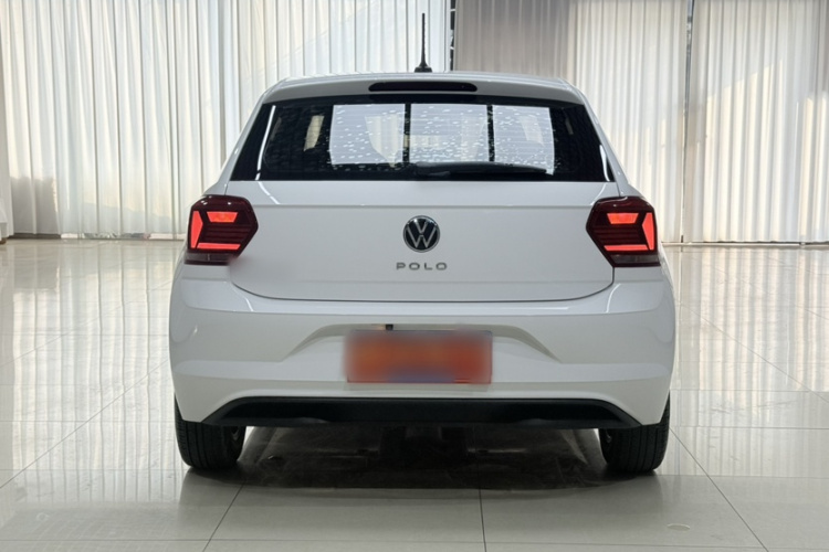 Volkswagen Polo 2021 car image #9