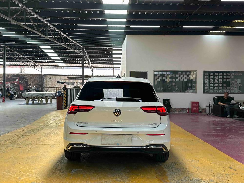 Volkswagen Golf 2026 #5 Volkswagen Golf 2026 صورة سيارة #5