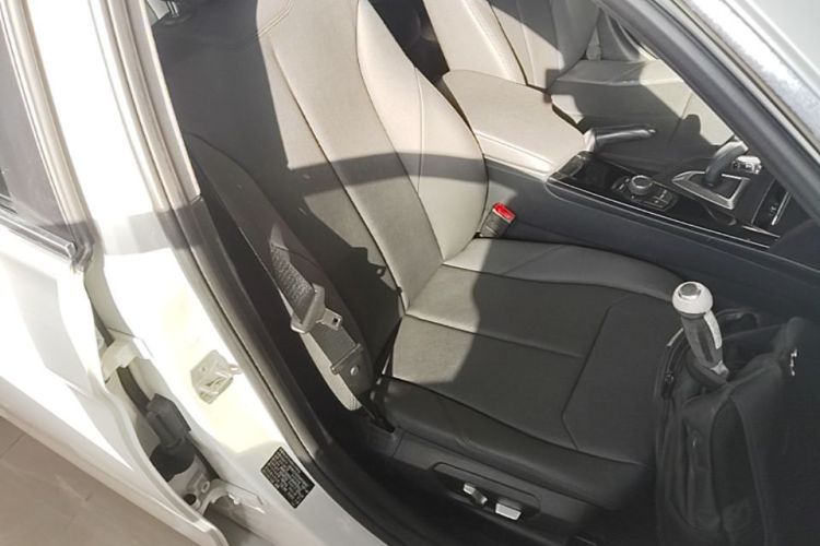 BMW 3 Series 2016 car image #24