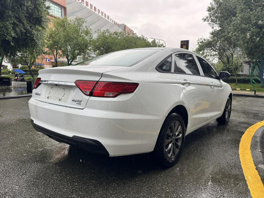 GEELY Emgrand New Energy 2022 car image #6