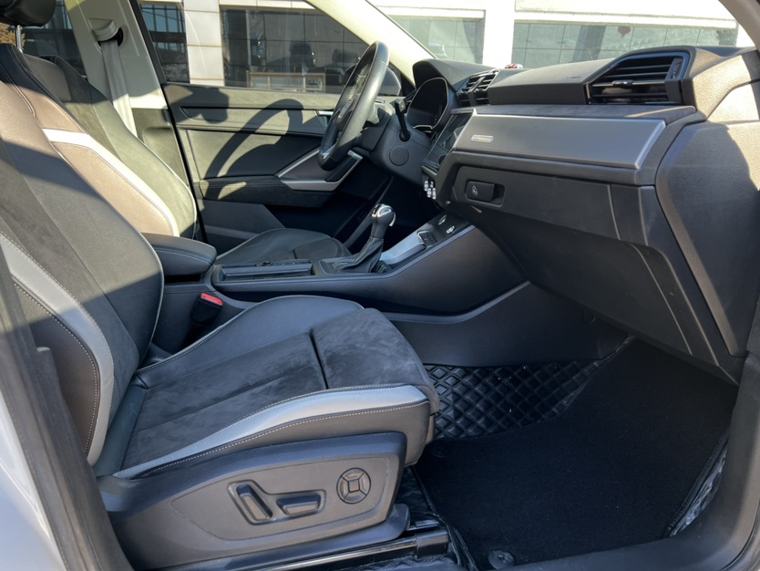Audi Q3 2021 #14 Audi Q3 2021 car image #14