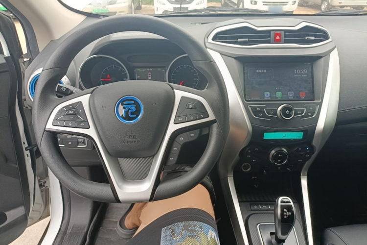 BYD Yuan New Energy 2019 #10 BYD Yuan New Energy 2019 car image #10