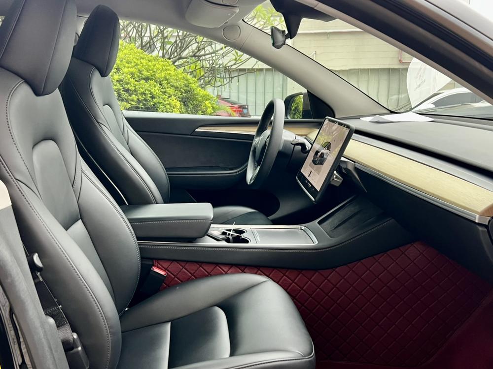 Tesla Model Y 2023 #22 Tesla Model Y 2023 car image #22