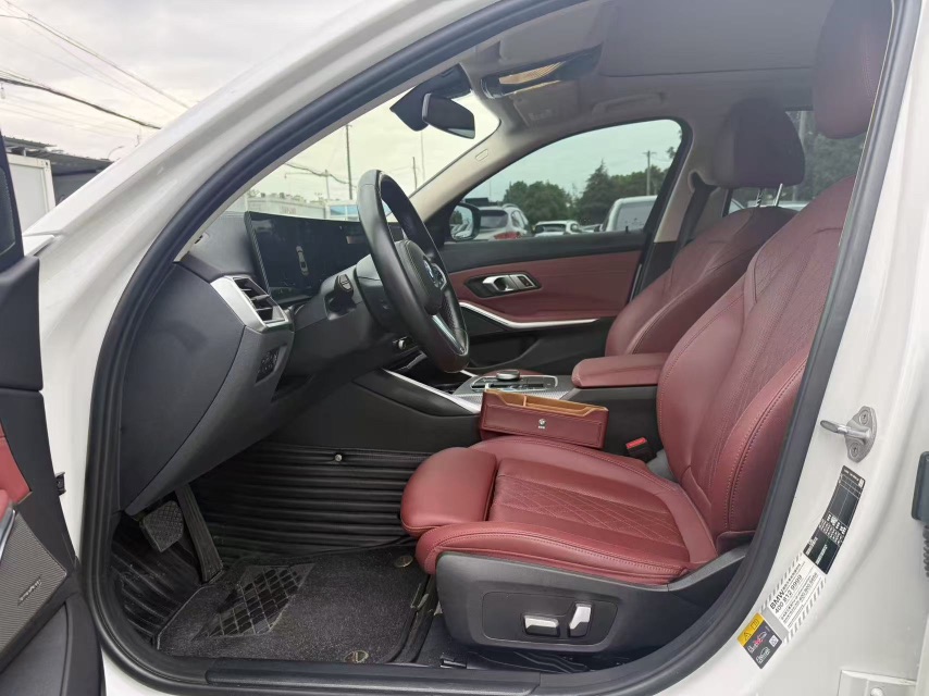 BMW i3 2023 car image #5
