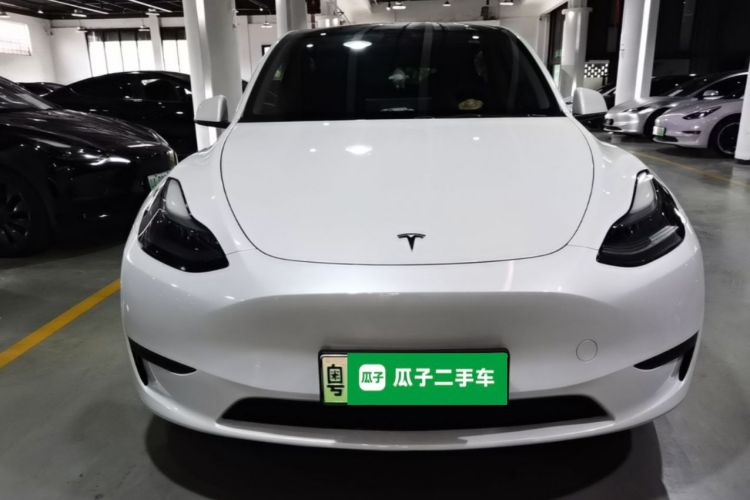 Tesla Model Y 2024 #3 Tesla Model Y 2024 immagine di auto #3