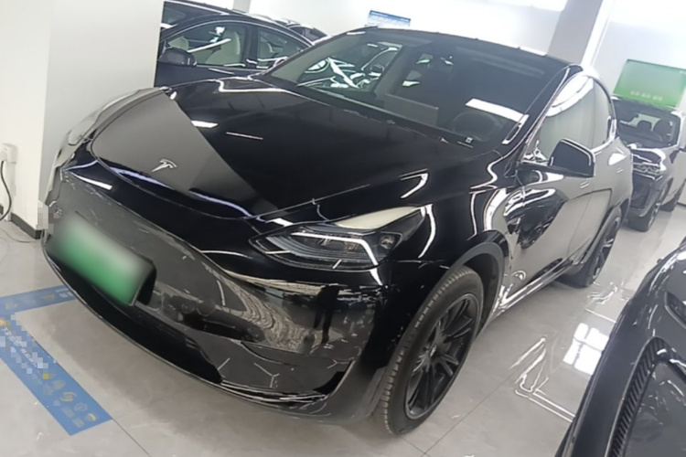 Tesla Model Y 2023 #2 Tesla Model Y 2023 car image #2