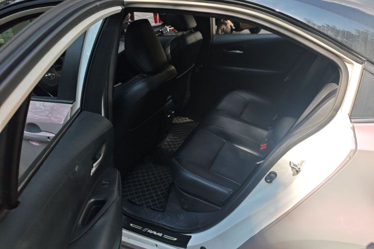 Toyota Corolla 2024 car image #17