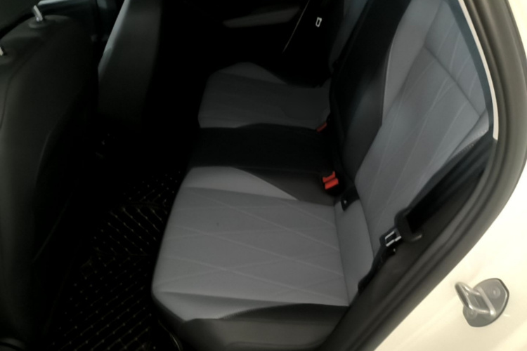 Volkswagen Lavida 2026 car image #17