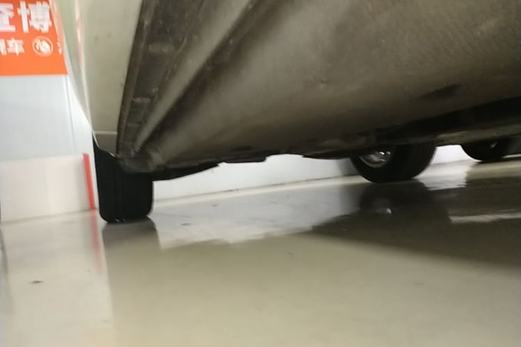 Audi Q3 2017 car image #26