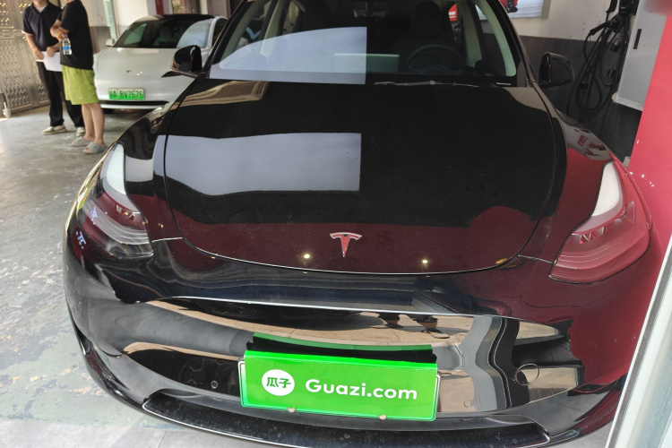 Tesla Model Y 2022 car image #3