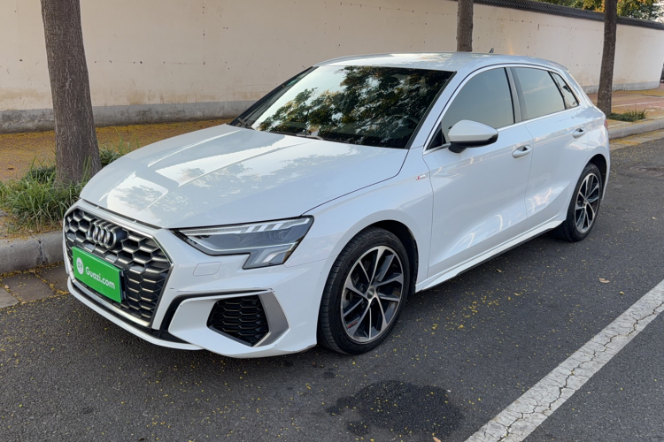 Audi A3 2021 car image #2