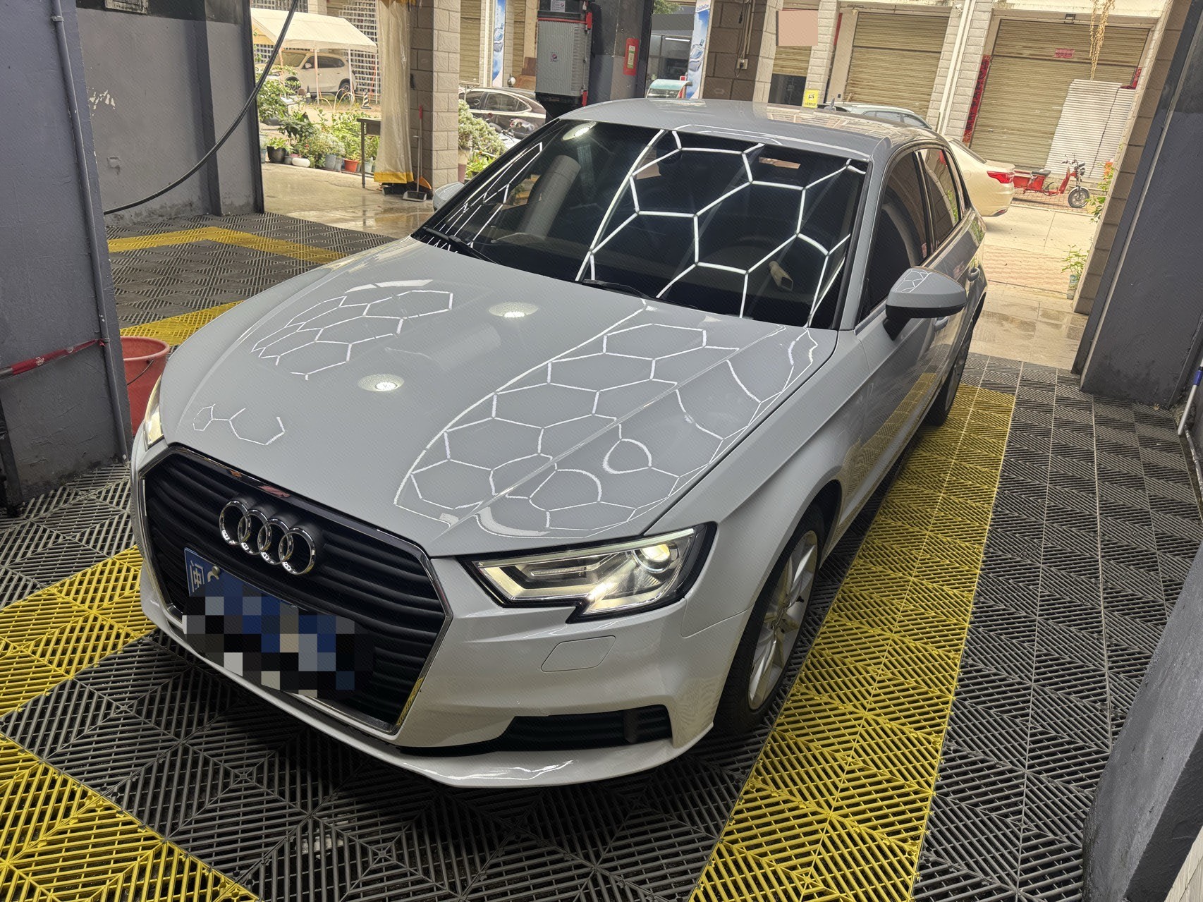 Audi A3 2018 car image 