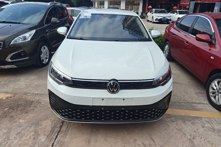 Volkswagen Lavida 2025 imagen de coche #3